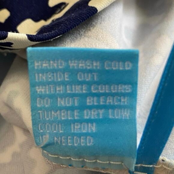 J. McLaughlin Catalina Cloth Floral Top Women's Size Medium Preppy Work Artsy - Picture 8 of 8